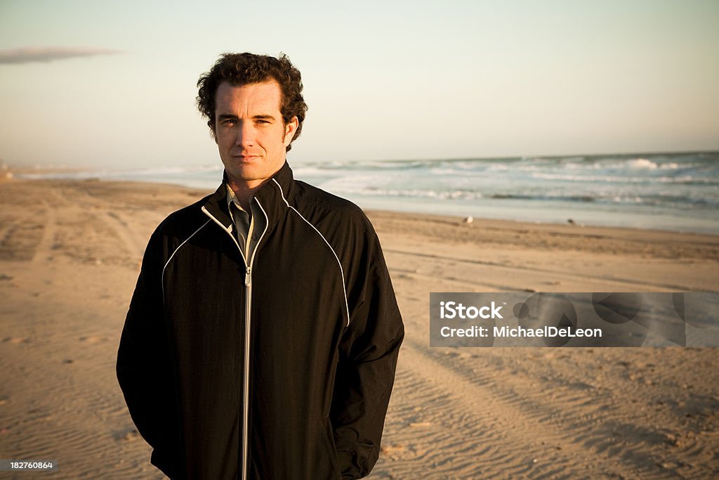 Homem na praia - Foto de stock de 30-34 Anos royalty-free