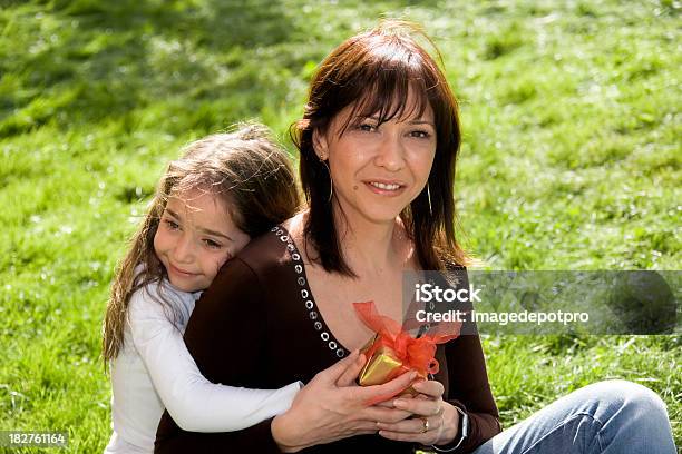 Mãe E Filha - Fotografias de stock e mais imagens de Adulto - Adulto, Adulto de idade mediana, Amor