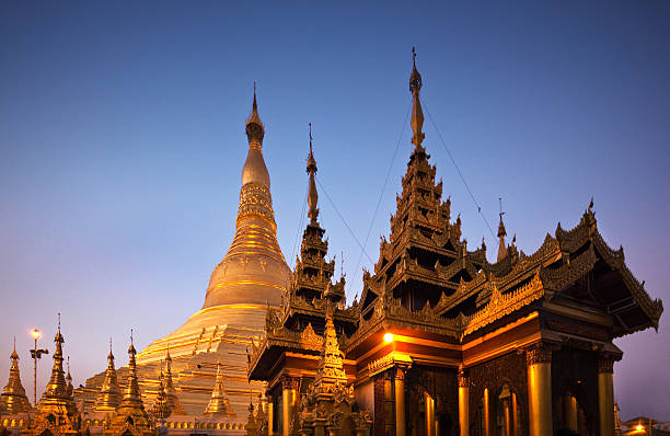 istock Golden Pagoda 182761169