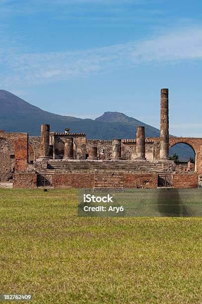 Il Vesuvio E Pompei - Fotografie stock e altre immagini di Ambientazione esterna - Ambientazione esterna, Antica Roma, Antico - Condizione