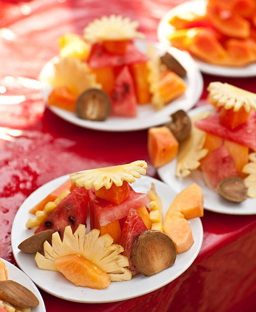 istock Mumbai street fruit stand 182763137
