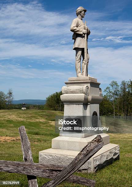 Photo libre de droit de Champ De Bataille Dantietam Dans Le Maryland banque d'images et plus d'images libres de droit de Art - Art, Arts Culture et Spectacles, Champ de bataille d'Antietam