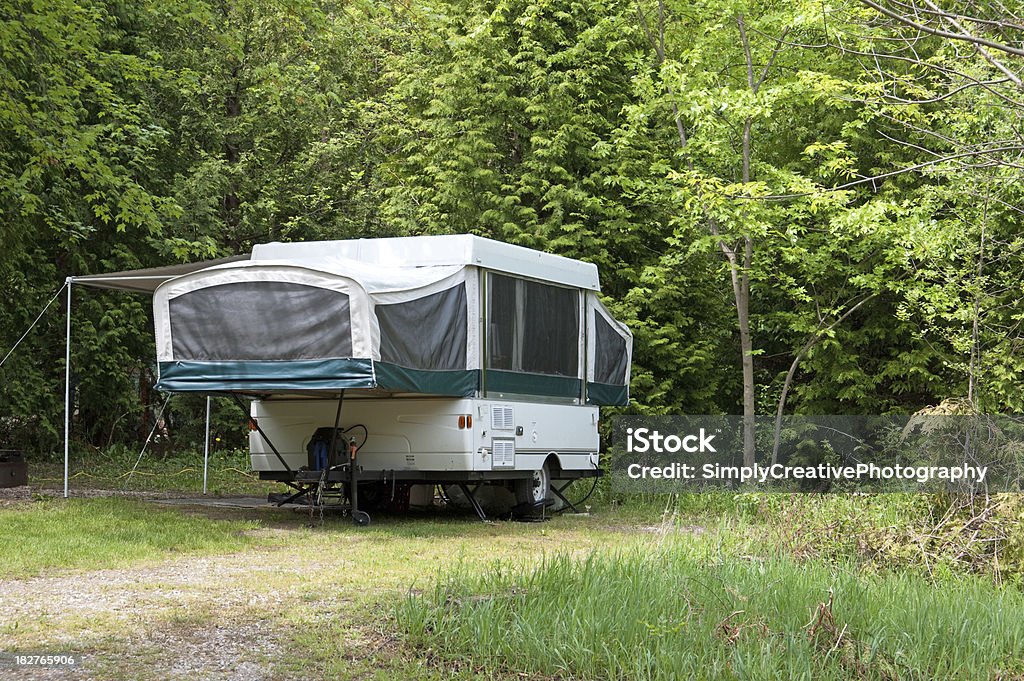 hoppe pint Tegnsætning Tent Camper Stock Photo - Download Image Now - Pop-Up Camper, Backgrounds, Camper  Trailer - iStock