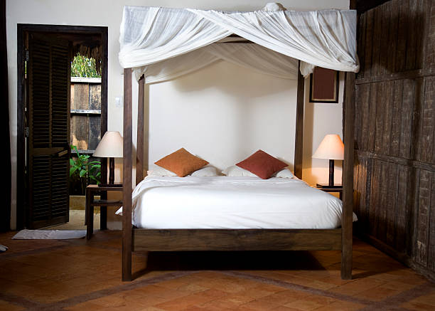 istock Traditional and luxurious hotel room 182765955