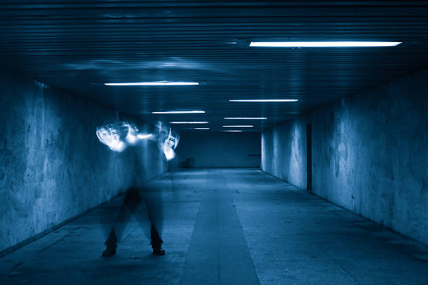 istock Man in the tunnel 182766391