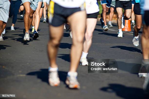 Läufer Stockfoto und mehr Bilder von Aktiver Lebensstil - Aktiver Lebensstil, Aktivitäten und Sport, Athlet