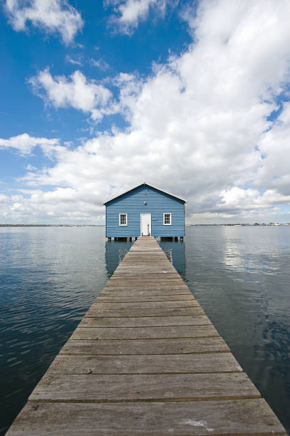 istock jetty and boat house swan river perth 182768046