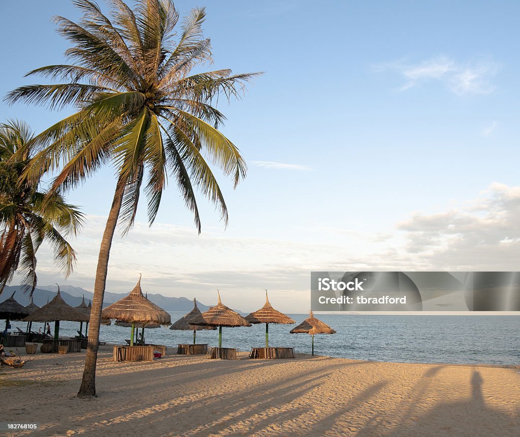 Plage tropicale idyllique au Vietnam - Photo de Asie libre de droits