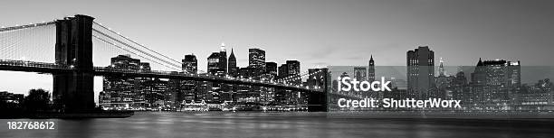 Foto de Cidade De Nova Yorkbrooklyn Bridge e mais fotos de stock de New York City - New York City, Estado de Nova York, Preto e branco