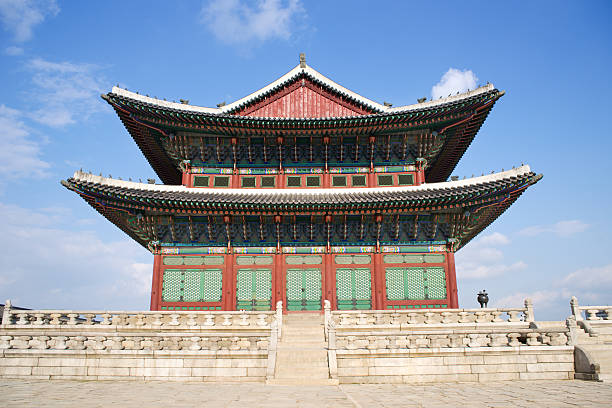 istock Gyeongbokgung Palace 182769148
