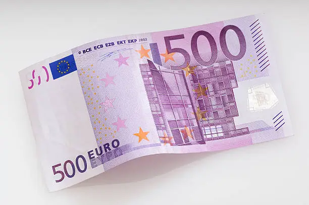 Bent 500 Euro bill. (XXL-File)