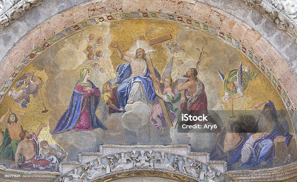 Mosaico sulla Cattedrale di San Marco, Venezia piazza - Foto stock royalty-free di Ambientazione esterna