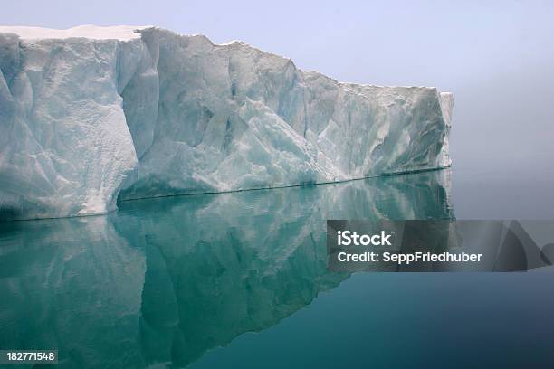 빙산 성찰이요 Drifting 있는 북극해 Ozean 프란츠 요제프 랜드에 대한 스톡 사진 및 기타 이미지 - 프란츠 요제프 랜드, 0명, 기후 변화