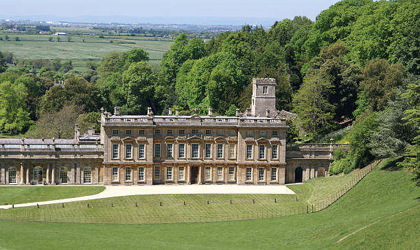 istock Stately country home in England 182773177