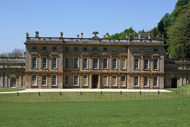 istock English Stately Home 182773185