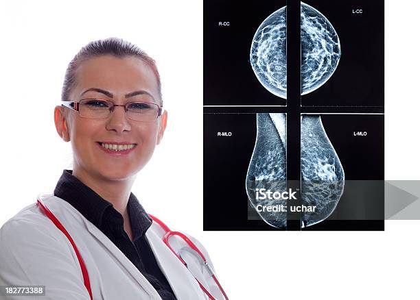 Radiologia De Consulta - Fotografias de stock e mais imagens de Adulto - Adulto, Bata de Laboratório, Caixa de Luz