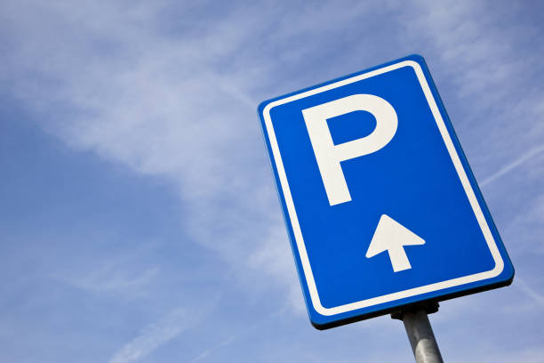 istock Parking sign # 4 XXXL 182774196