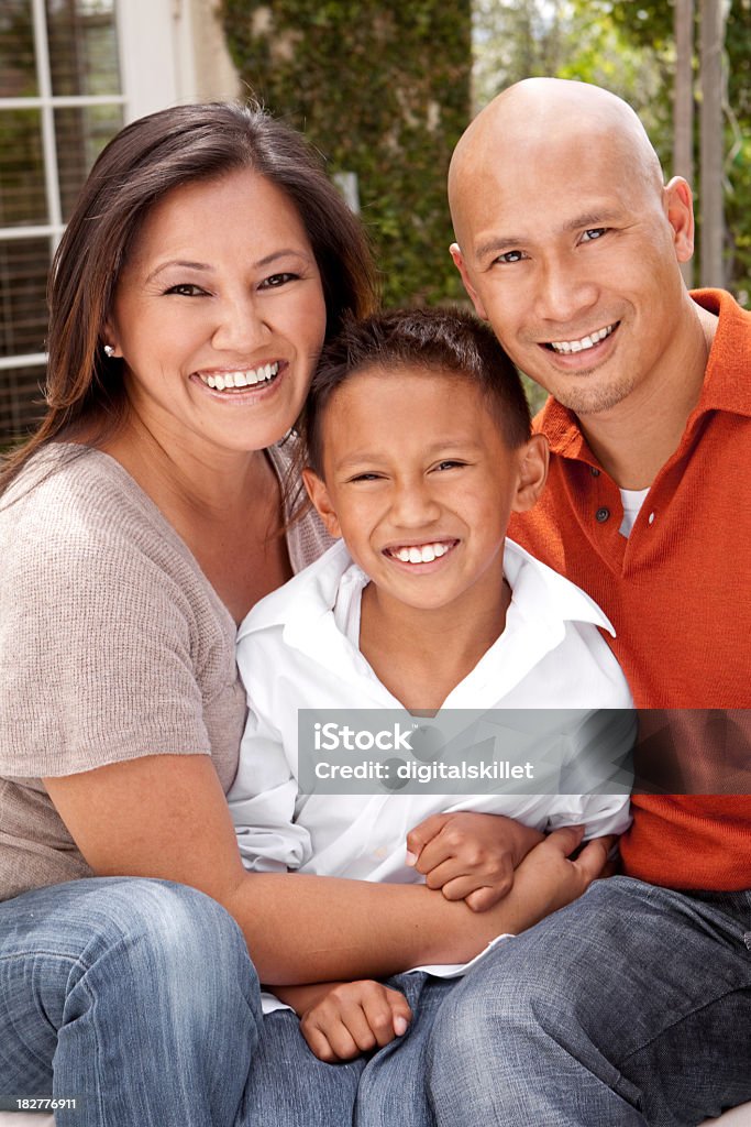 Familia asiática - Foto de stock de 12-17 meses libre de derechos