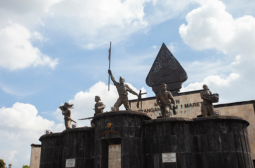 March 1 general attack monument, a monument to commemorate the struggle of the Indonesian people in defending independence. Located in the Yogyakarta Zero Point Area.