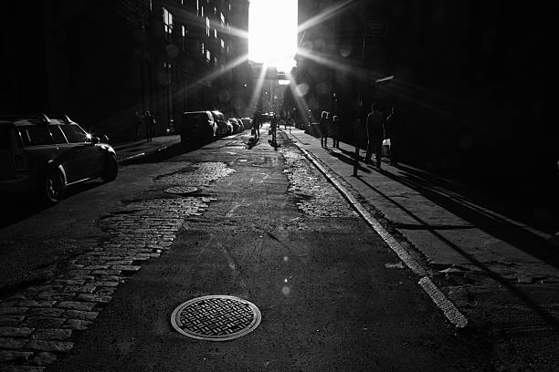 istock Brooklyn Backstreet Sunset Silhouettes 182779863