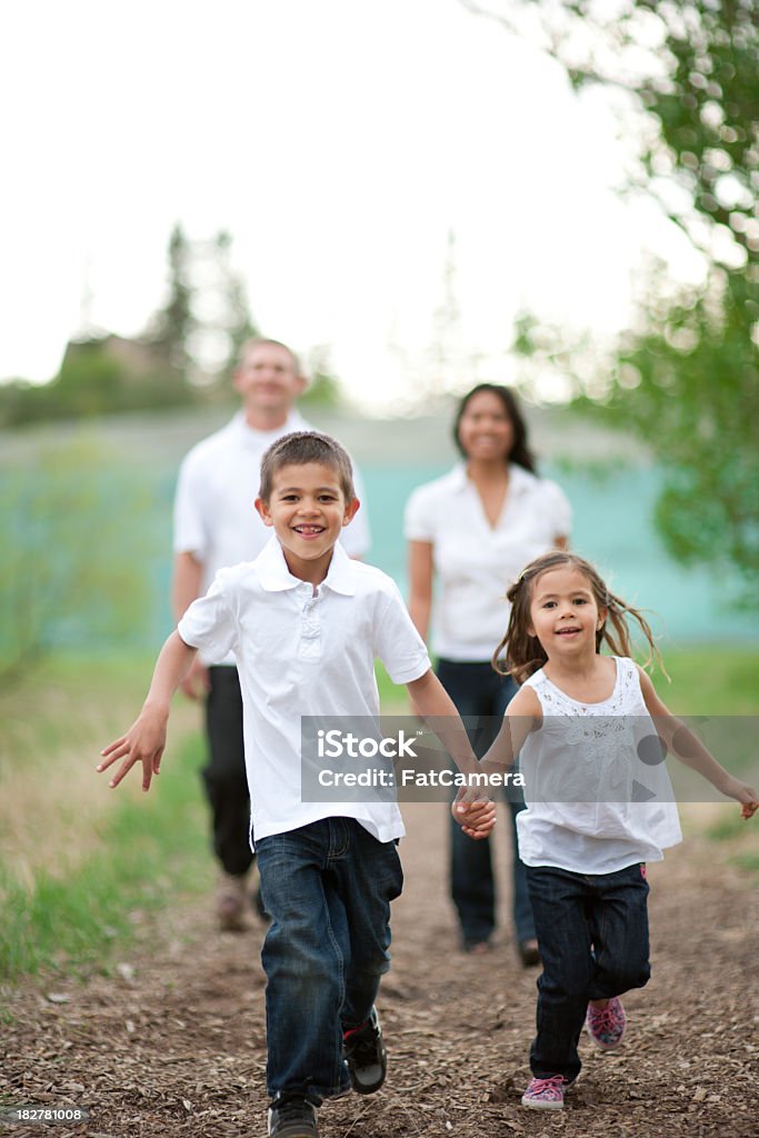 Família feliz - Foto de stock de Irmã royalty-free