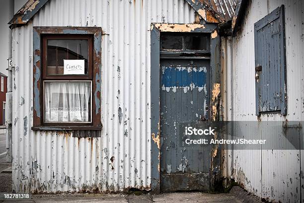 Fechado Para Negócios - Fotografias de stock e mais imagens de Abandonado - Abandonado, Abstrato, Acabado
