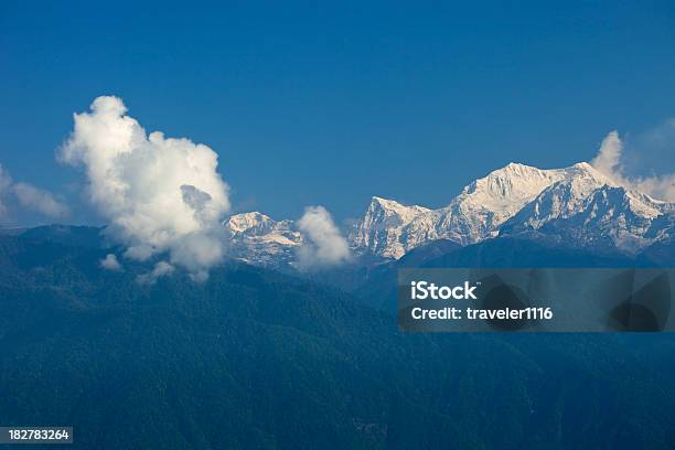Monte Kanchendzonga O Kangchenjunga - Fotografie stock e altre immagini di Alba - Crepuscolo - Alba - Crepuscolo, Ambientazione esterna, Asia