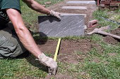 blue-stone-weg.jpg?b=1&s=170x170&k=20&c=KBbxoLWLl5N3jXFumjUChGAWd6epxxkFomGXJxDjXR0=
