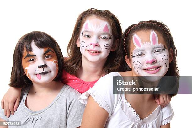 Photo libre de droit de Visage Peint Sisters banque d'images et plus d'images libres de droit de Lapin - Animal - Lapin - Animal, Maquillage traditionnel du visage, Chat domestique