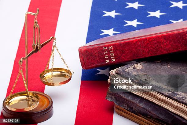 聖書尺度法の正義および書籍でアメリカの国旗 - キリスト教のストックフォトや画像を多数ご用意 - キリスト教, 愛国心, アメリカ合衆国