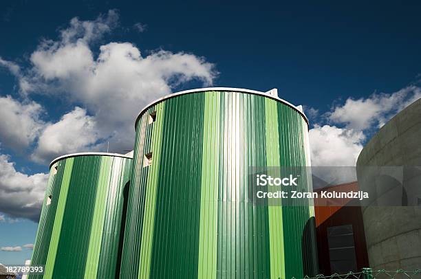 Silosy - zdjęcia stockowe i więcej obrazów Biogaz - Biogaz, Zbiornik - Urządzenie przemysłowe, Bez ludzi