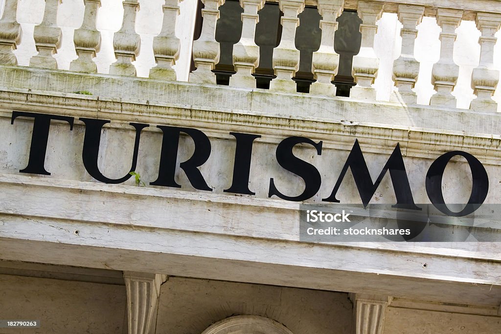 Información turística - Foto de stock de Quiosco de información libre de derechos