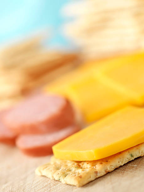 istock Sausage with Cheddar Cheese & Crackers 182790830