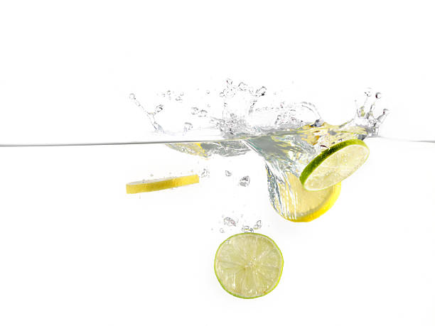 istock Lemons and Limes,  Splashing in Water 182791141