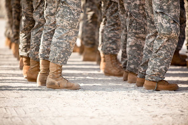 istock Soldiers in formation 182792377