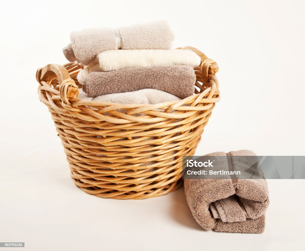 Asciugamani puliti - Foto stock royalty-free di Portabiancheria