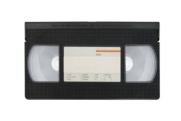 fita cassete de vídeo (traçado de recorte incluído - video cassette tape imagens e fotografias de stock