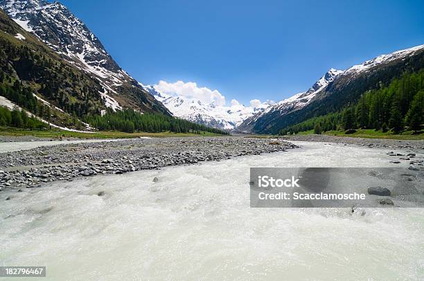 White Water - Fotografias de stock e mais imagens de Alpes Europeus - Alpes Europeus, Alpes de Engadine, Ao Ar Livre