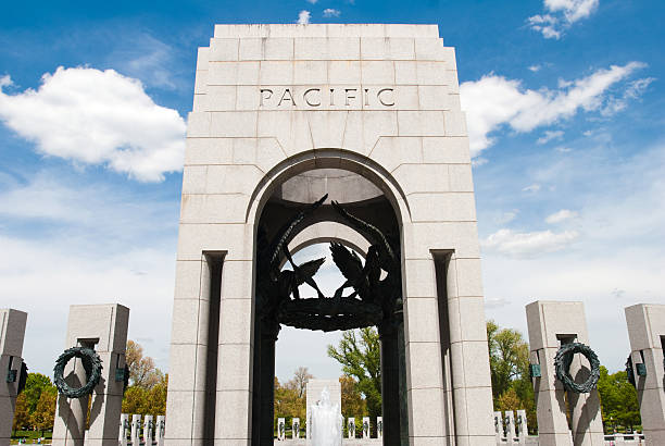 istock Pacific arch at World War II Memorial in Washington DC 182796564