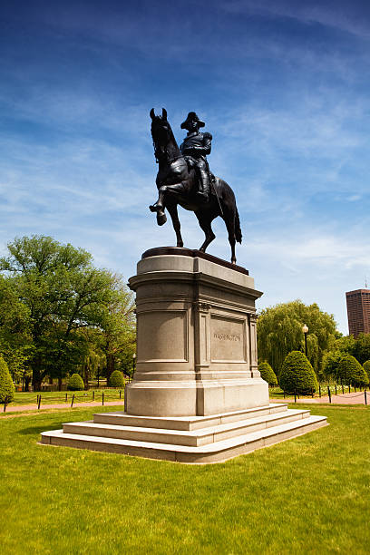istock Statue of George Washington 182796797