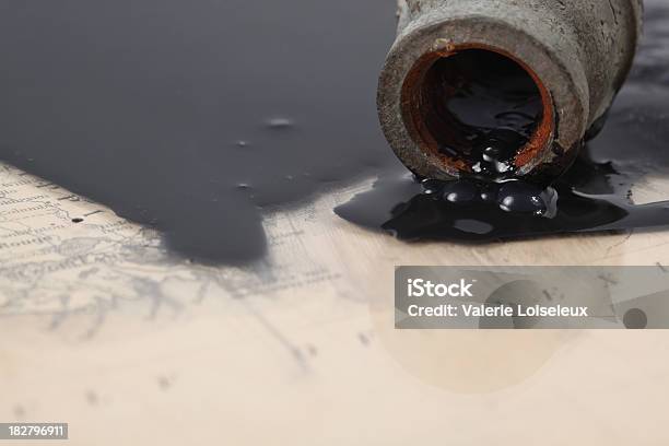 Öl Wasser Im Golf Von Mexiko Stockfoto und mehr Bilder von Ausbreiten - Ausbreiten, Schwarz - Farbe, Benzin