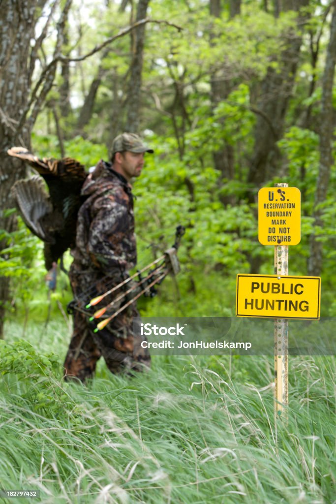 アーチェリー hunter 公共の狩猟地 - 狩りをするのロイヤリティフリーストックフォト