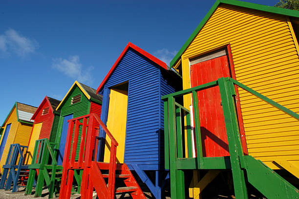 네이선거리의 헛 (hut) 에서의 운용에 적합 - cape town beach hut multi colored 뉴스 사진 이미지
