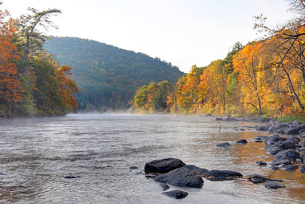 istock Housatonic River in Autumn 182798082
