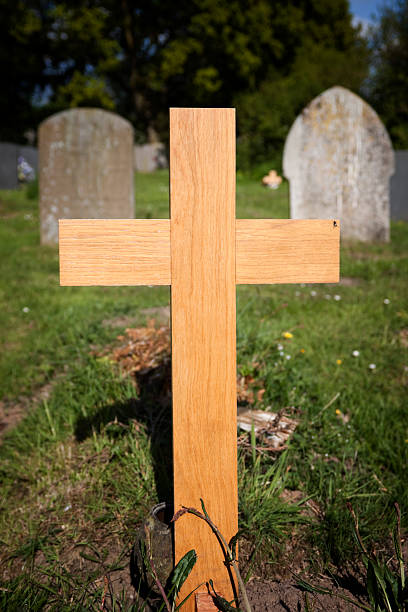 istock Wooden grave marker 182798730