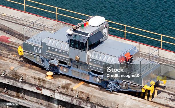 Stazione Ferroviaria Del Canale Di Panama - Fotografie stock e altre immagini di Industria edile - Industria edile, Canale di Panamá, Convoglio