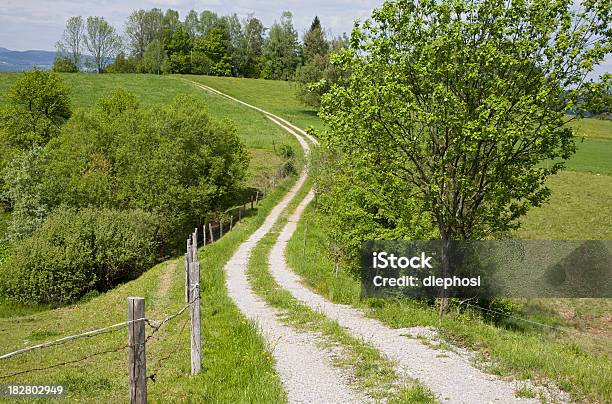 Bent Street Stockfoto und mehr Bilder von Abwesenheit - Abwesenheit, Agrarland, Anhöhe
