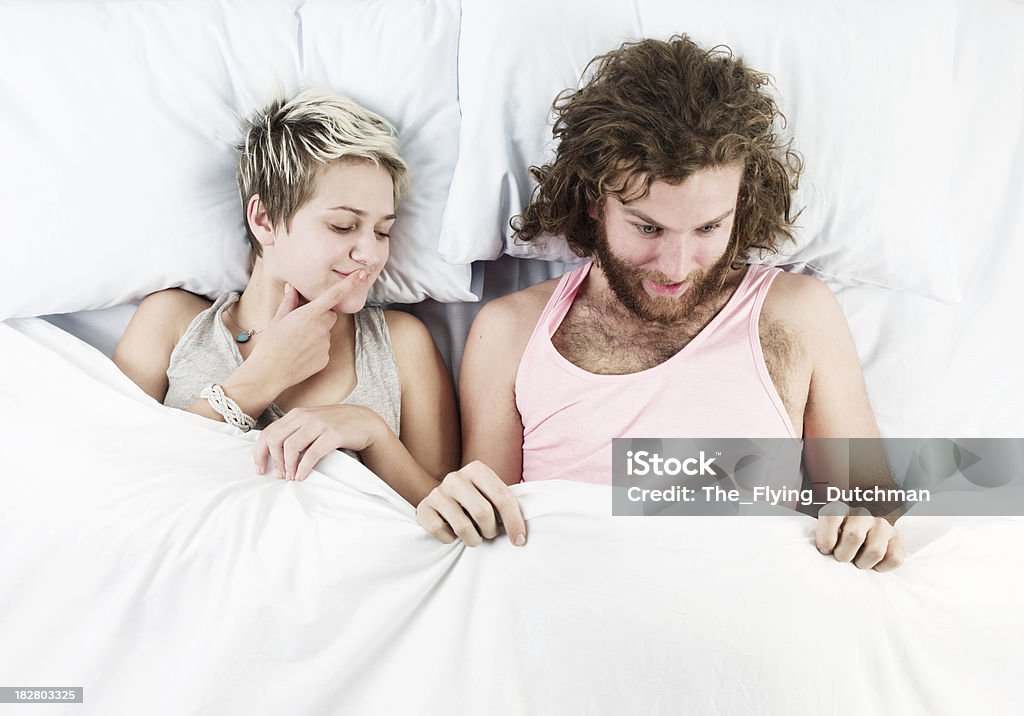 Casal na cama - Royalty-free Ereção Foto de stock