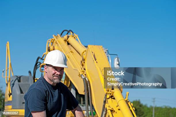 Bauarbeiter Stockfoto und mehr Bilder von Arbeiter - Arbeiter, Augen zukneifen, Ausrüstung und Geräte