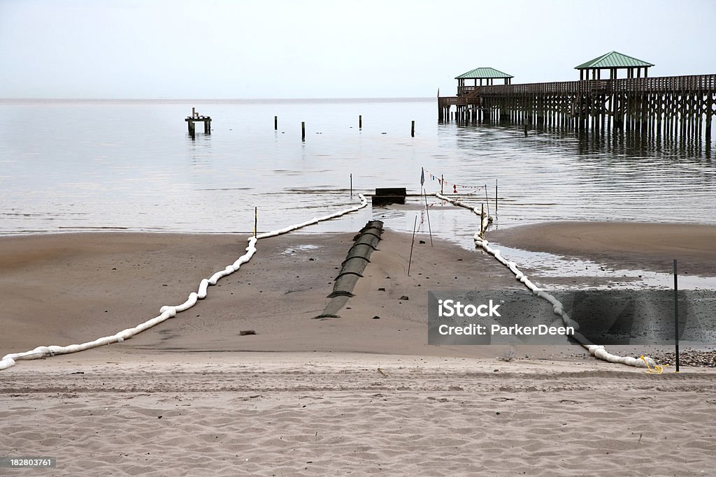 Explosão de Proteção envolve o dreno em Mississippi Costa do Golfo - Foto de stock de Costa do Texas royalty-free